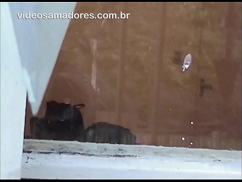 ❤️ Homme excité regardant sa copine avec un autre gars, enregistrant une vidéo de baise sans déranger le couple ❤️ Porno at us ❌❤