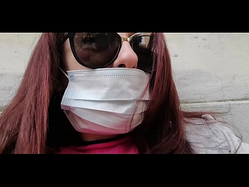 ❤️ Nicoletta se venge de son voisin et pisse dans son garage (Spécial Covid19 Quarantaine italienne) ❤️ Porno at us ❌❤