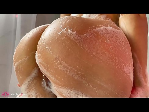 ❤️ Une brune masturbe sa chatte avec un vibrateur jusqu'à un orgasme intense sous la douche. ❤️ Porno at us ❌❤